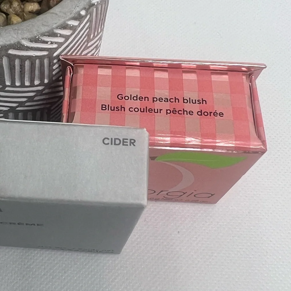 Blush Set-Beauty Counter Cream Blush & Benefit Georgia Blush